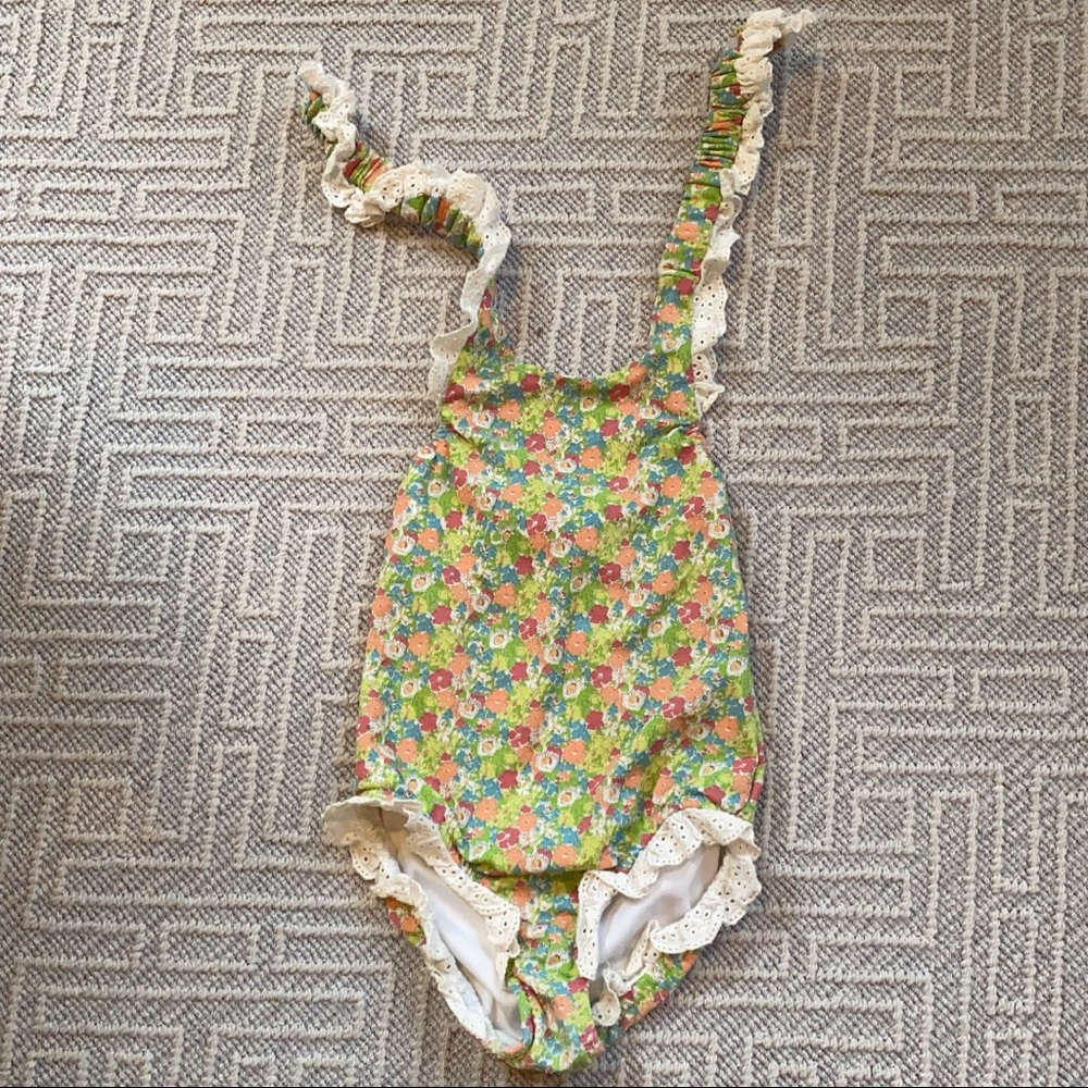 Eyelet & Ivy Swimsuit / size 3
